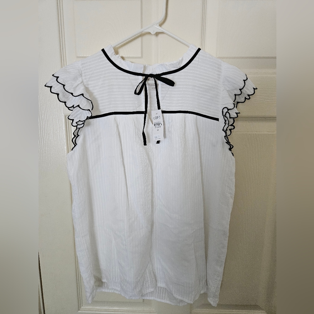 NWT Loft ruffle sleeves top